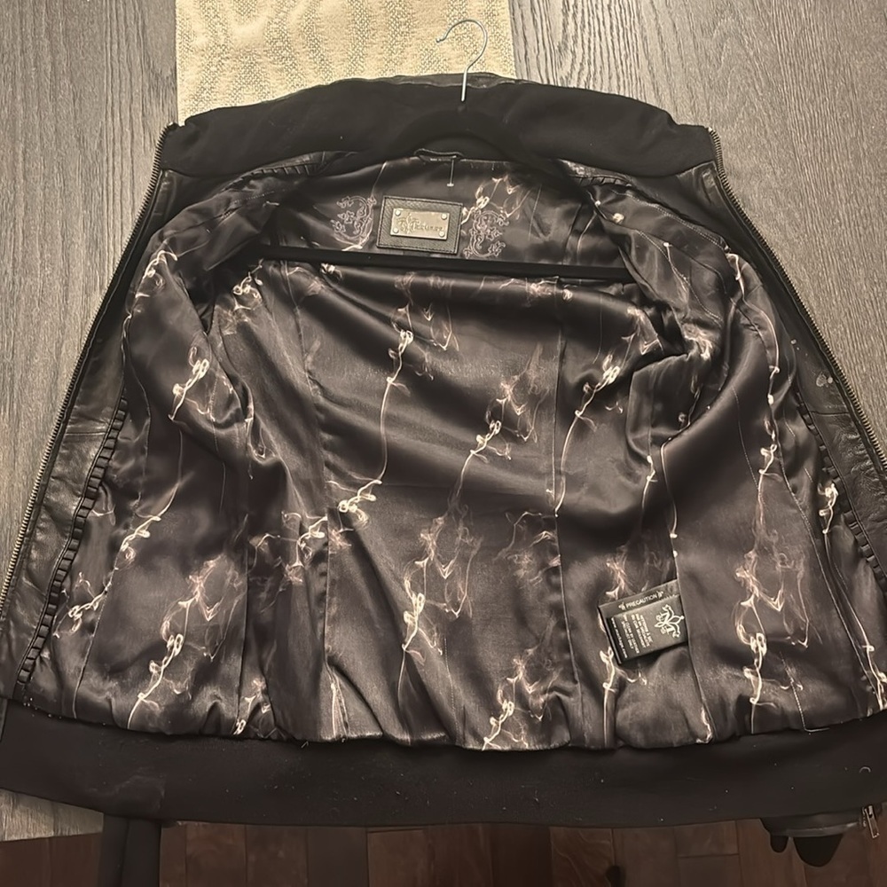 Mackage Black leather jacket with hidden hood in collar size small - Picture 5 of 11